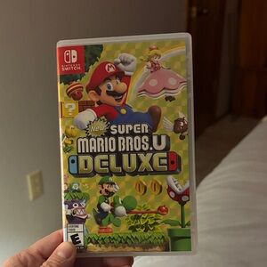 Nintendo Switch New Super Mario Bros. U Deluxe - Red, Green, Blue